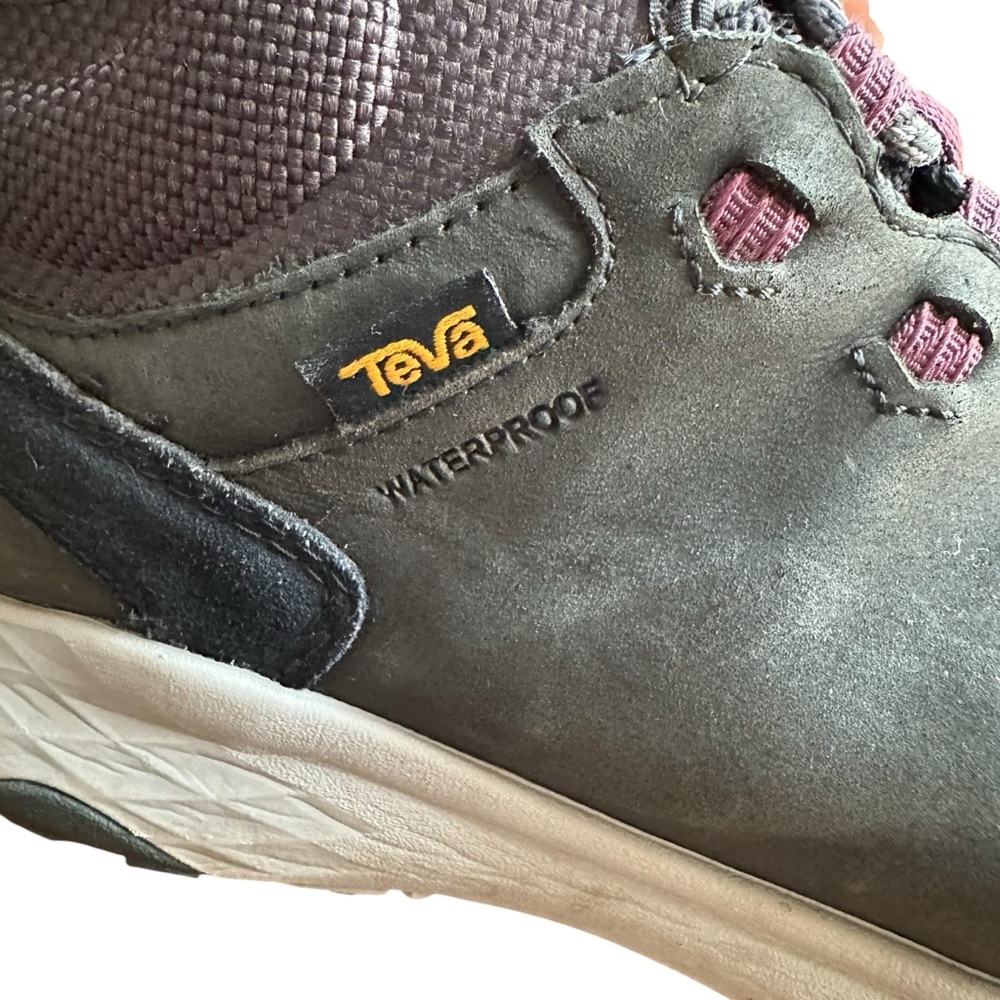 Teva Women's Canyonview RP Waterproof Leather Hiking Shoes Women’s 7.5 - Picture 3 of 9